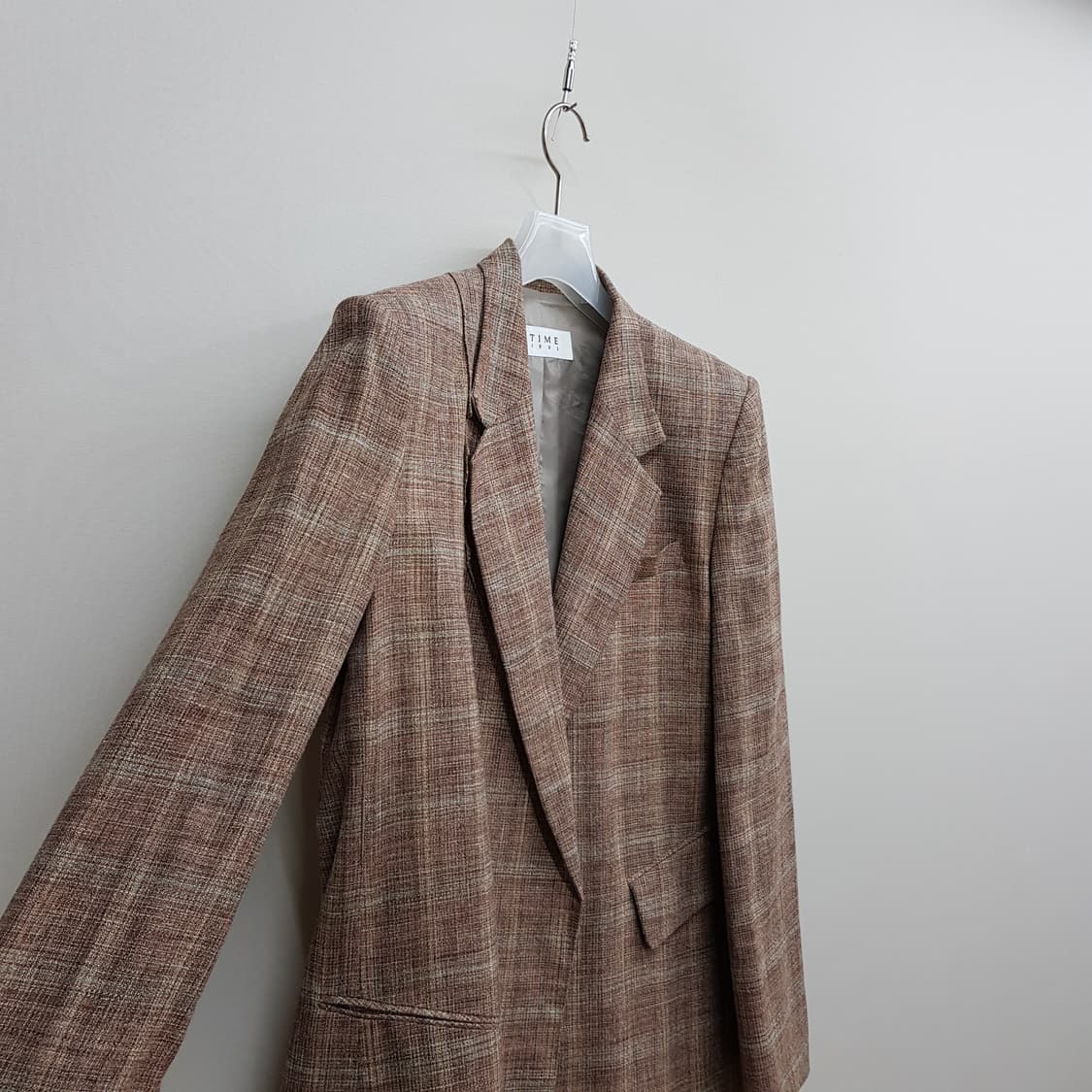한섬 타임 클래식 체크 테일러드 자켓 88-96-165사이즈 상품이미지4