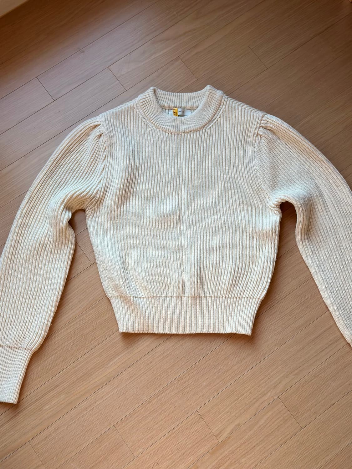 아모멘토amomento 하프넥니트 에크루 상품이미지7