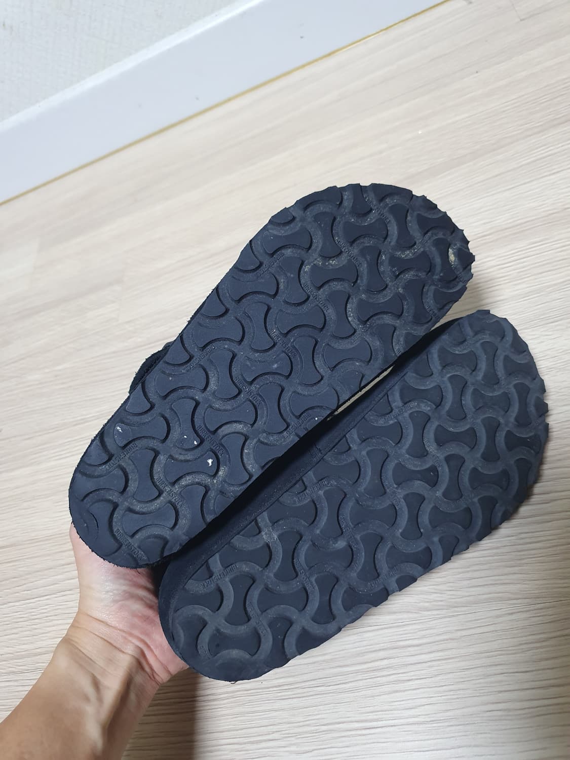 버켄스탁 런던 시어링 블랙 225 상품이미지6