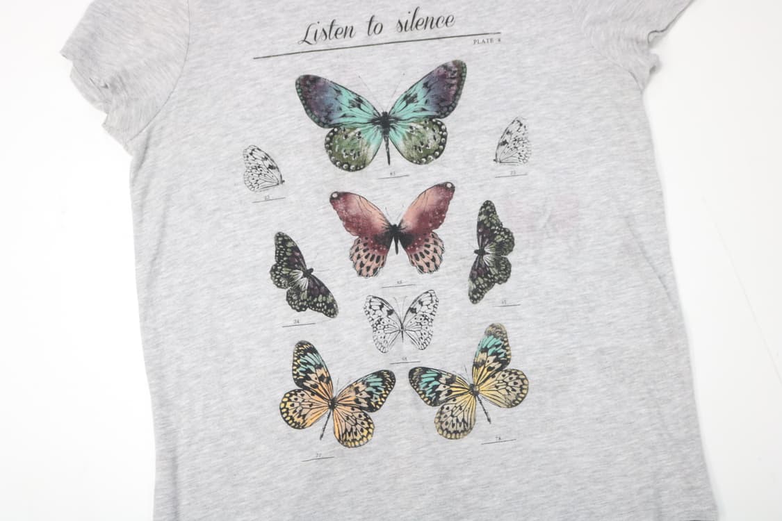 버쉬카(Bershka) 버터플라이 그래픽 멜란지 그레이 반팔 티셔츠 상품이미지3