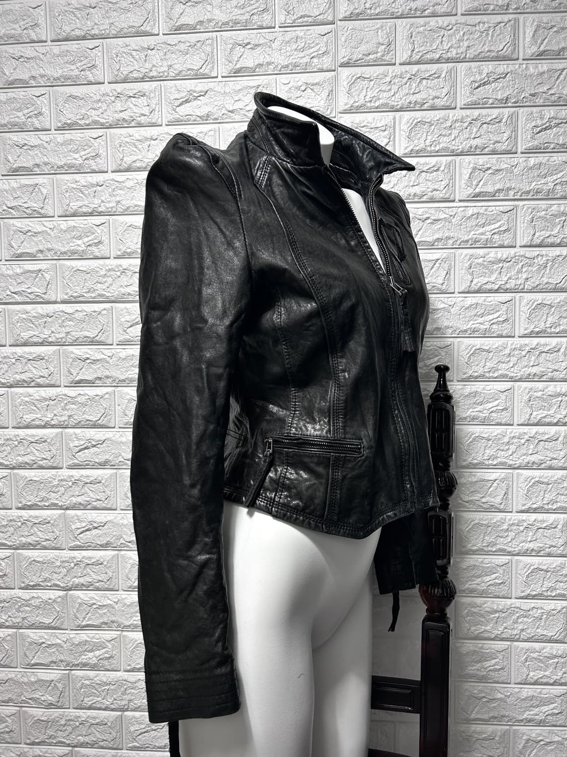 인시젼 크롭 램스킨 자켓 상품이미지3