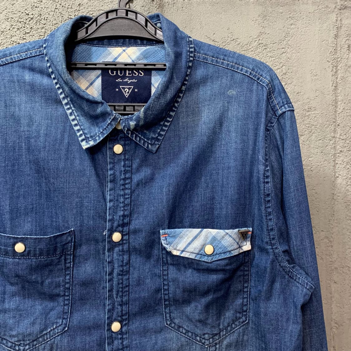 [L] 게스 버튼다운 데님셔츠 상품이미지1