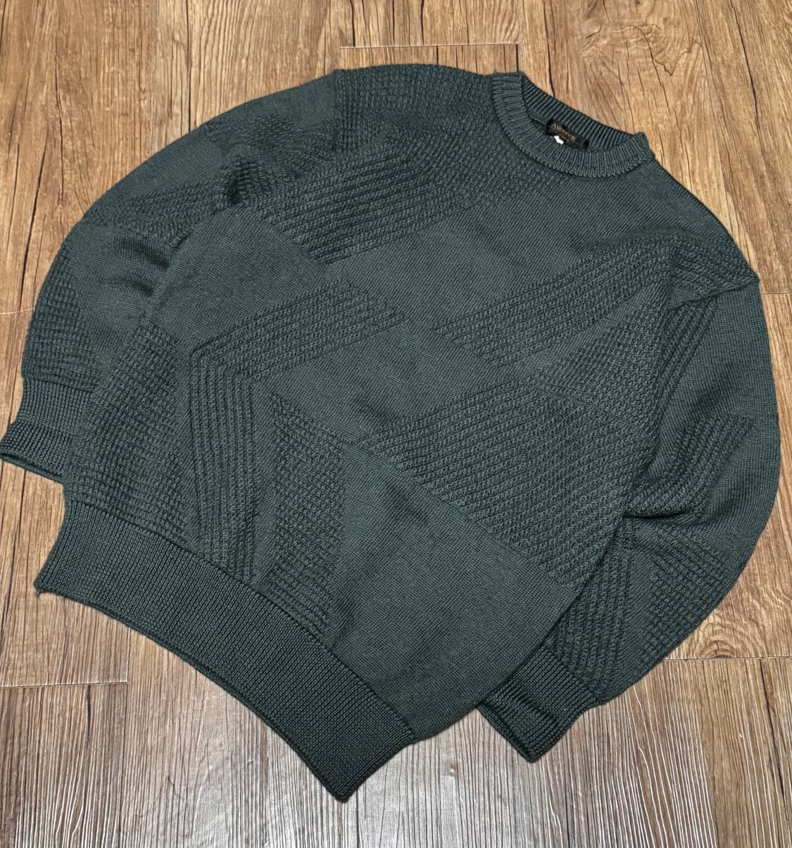 Anderson 앤더슨 빈티지 입체 패턴 니트 스웨터 상품이미지1