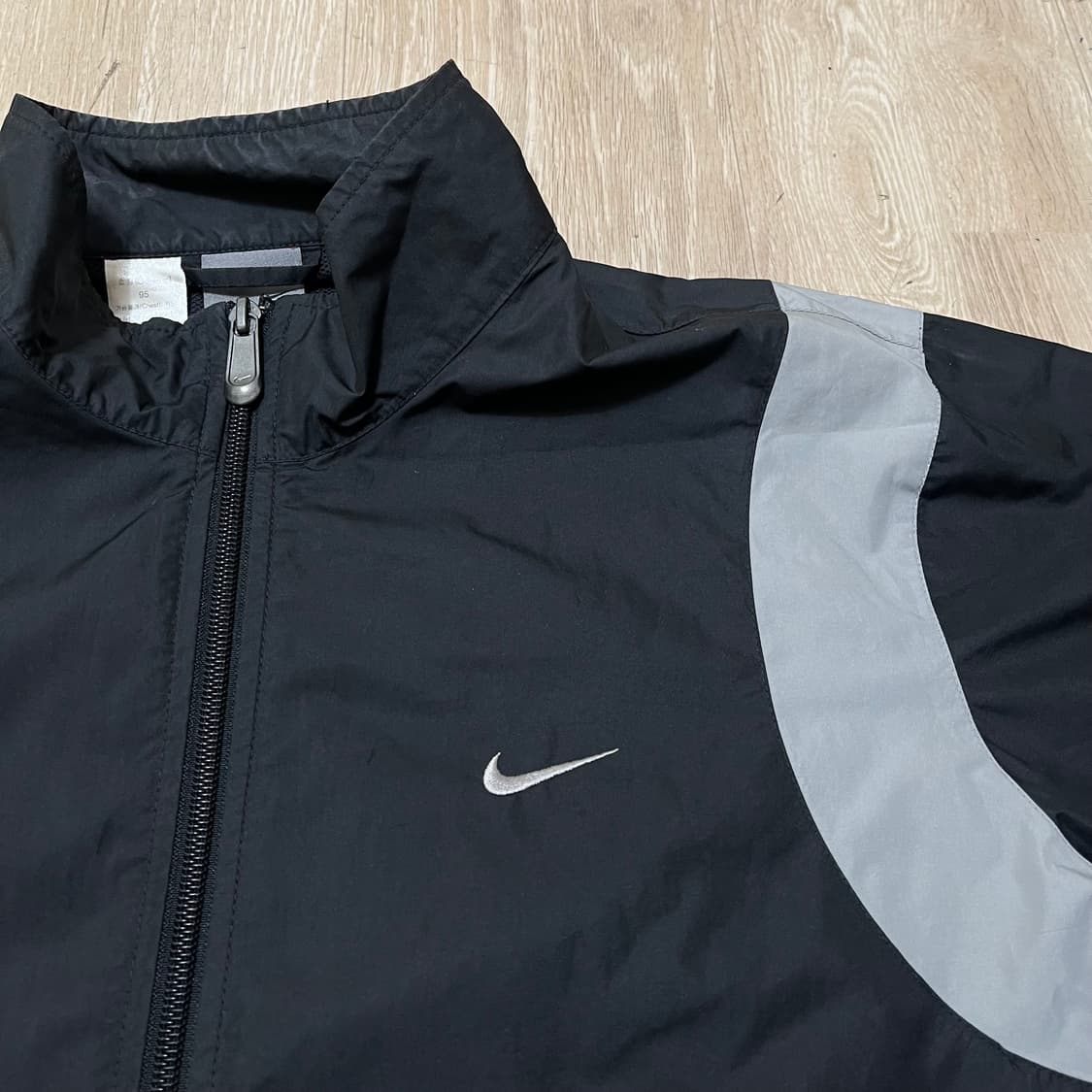 나이키 올드스쿨 스우시 반팔 바람막이 M/95 상품이미지3