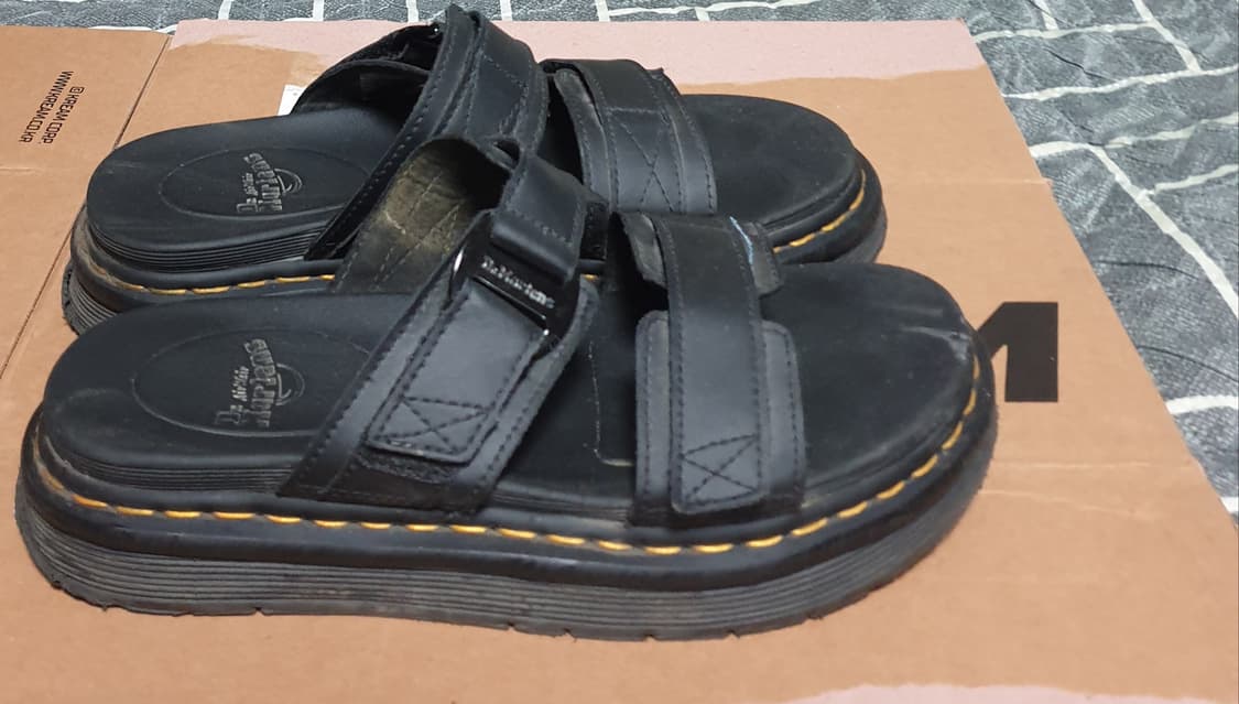 닥터마틴 힐튼 스트랩 가죽 슬리퍼 블랙 UK7 (260) 상품이미지2
