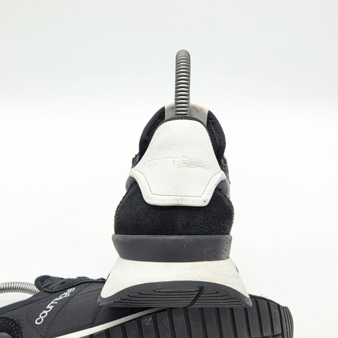 꾸레쥬 우먼스 트레이너 스니커즈 검/흰 (37) 상품이미지2