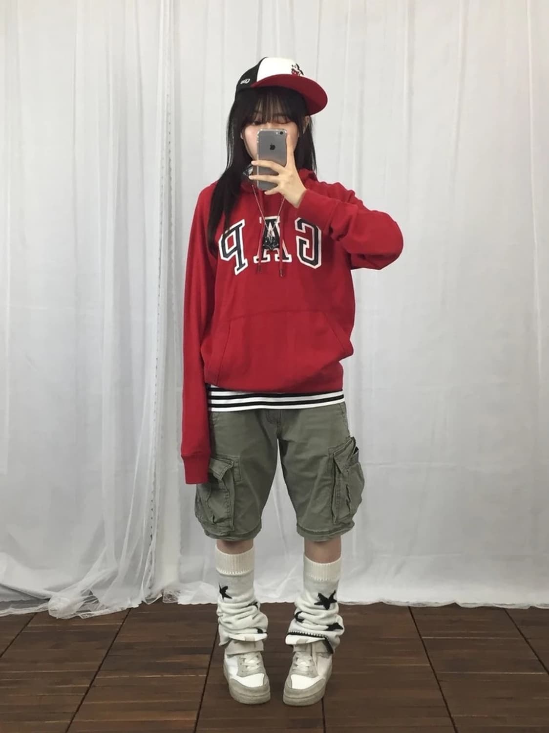 GAP Red Arch Logo Pullover Hoodie 상품이미지1