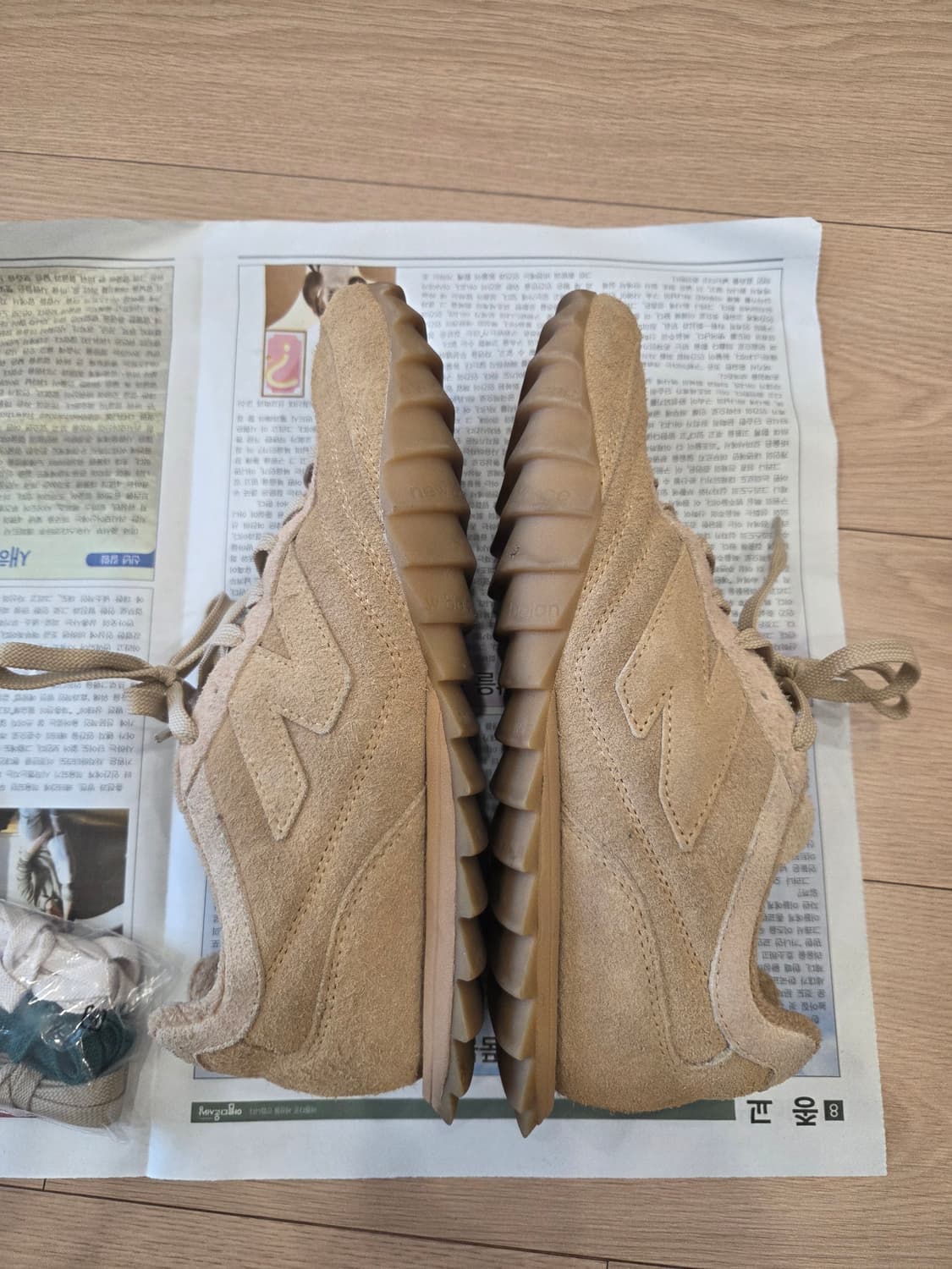 뉴발란스 x 오라리 RC30 탄 오렌지 상품이미지2