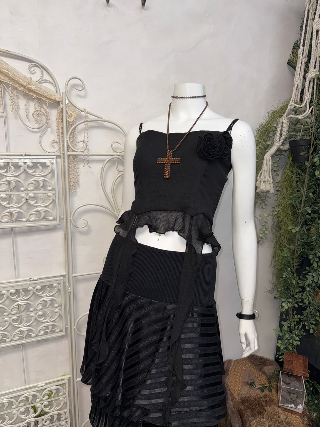Black fairy flower corsage crop 슬리브리스 상품이미지1
