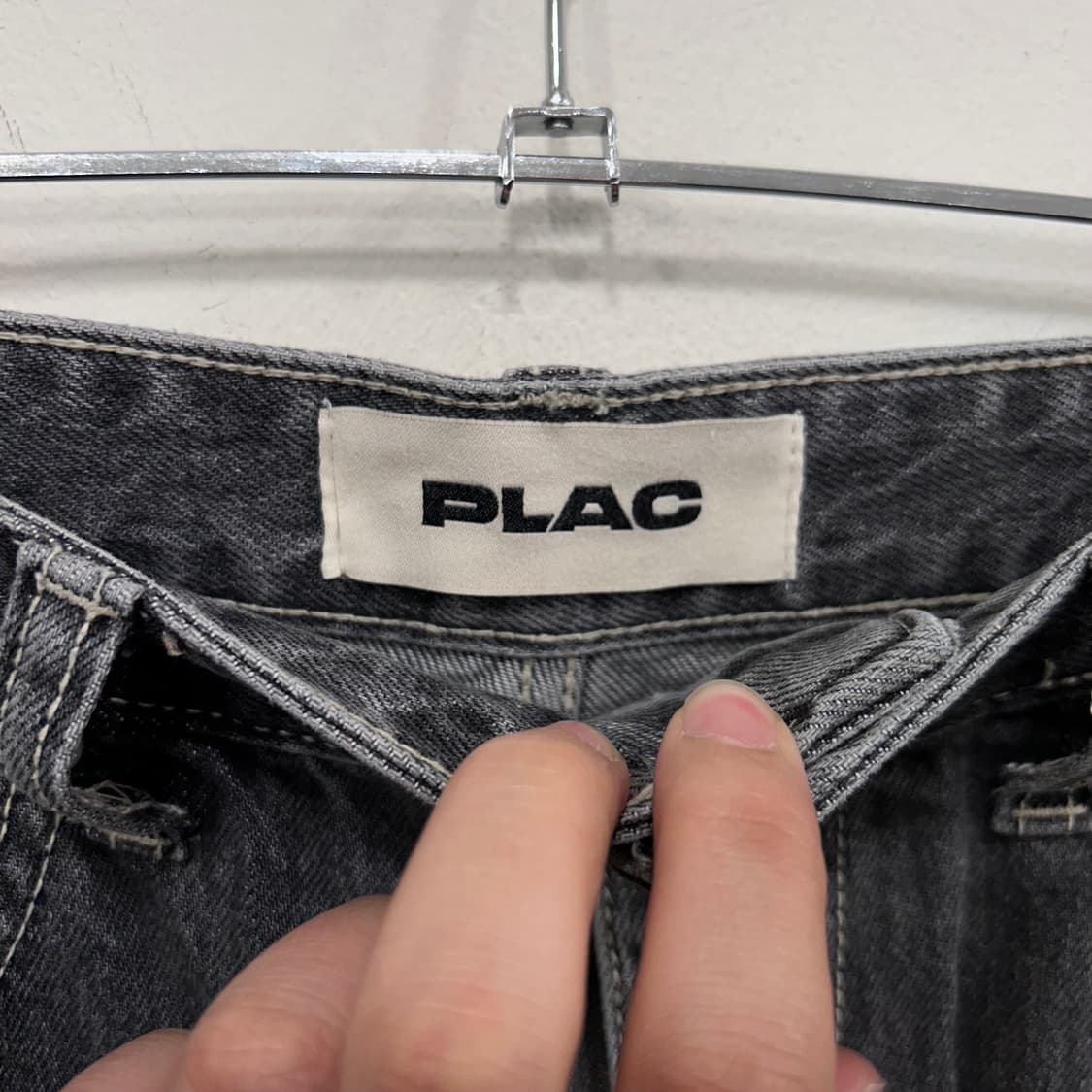 플랙 어탠션 벌룬핏 절개 워시드 흑청 데님팬츠 상품이미지3