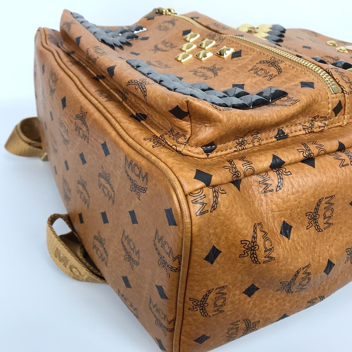 MCM 엠씨엠 비세토스 백팩 가방 상품이미지5