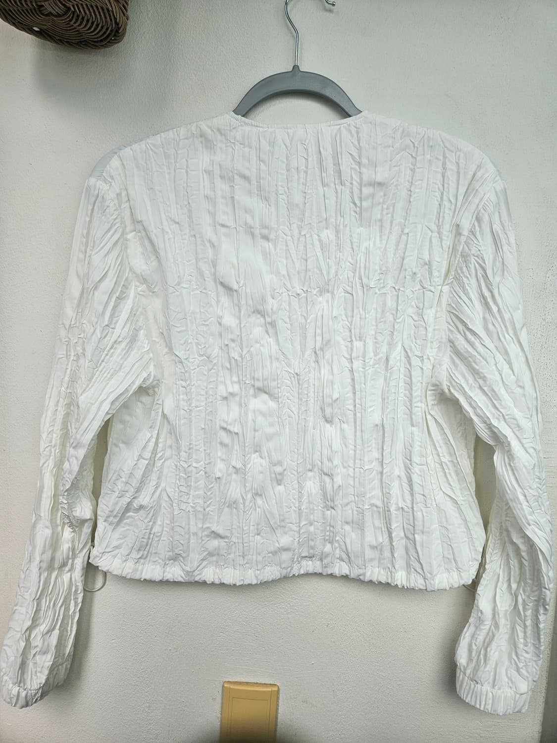 자라 화이트 링클 크롭 자켓  상품이미지2