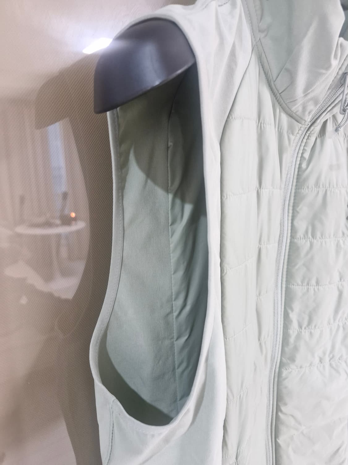 언더아머 경량 런닝 베스트 L 상품이미지6