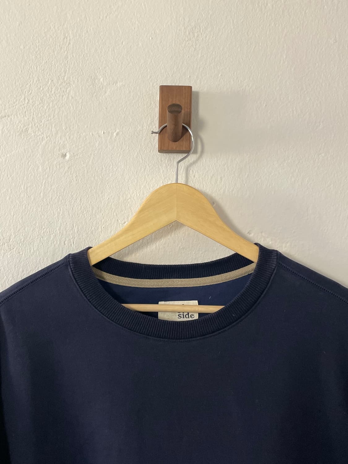 러프사이드 맨투맨  상품이미지4