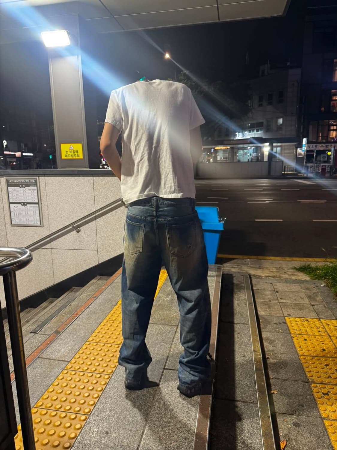 (오늘만)슈프림 디스트레스드 루즈 핏 셀비지 진 데님 청바지 26ss 상품이미지2