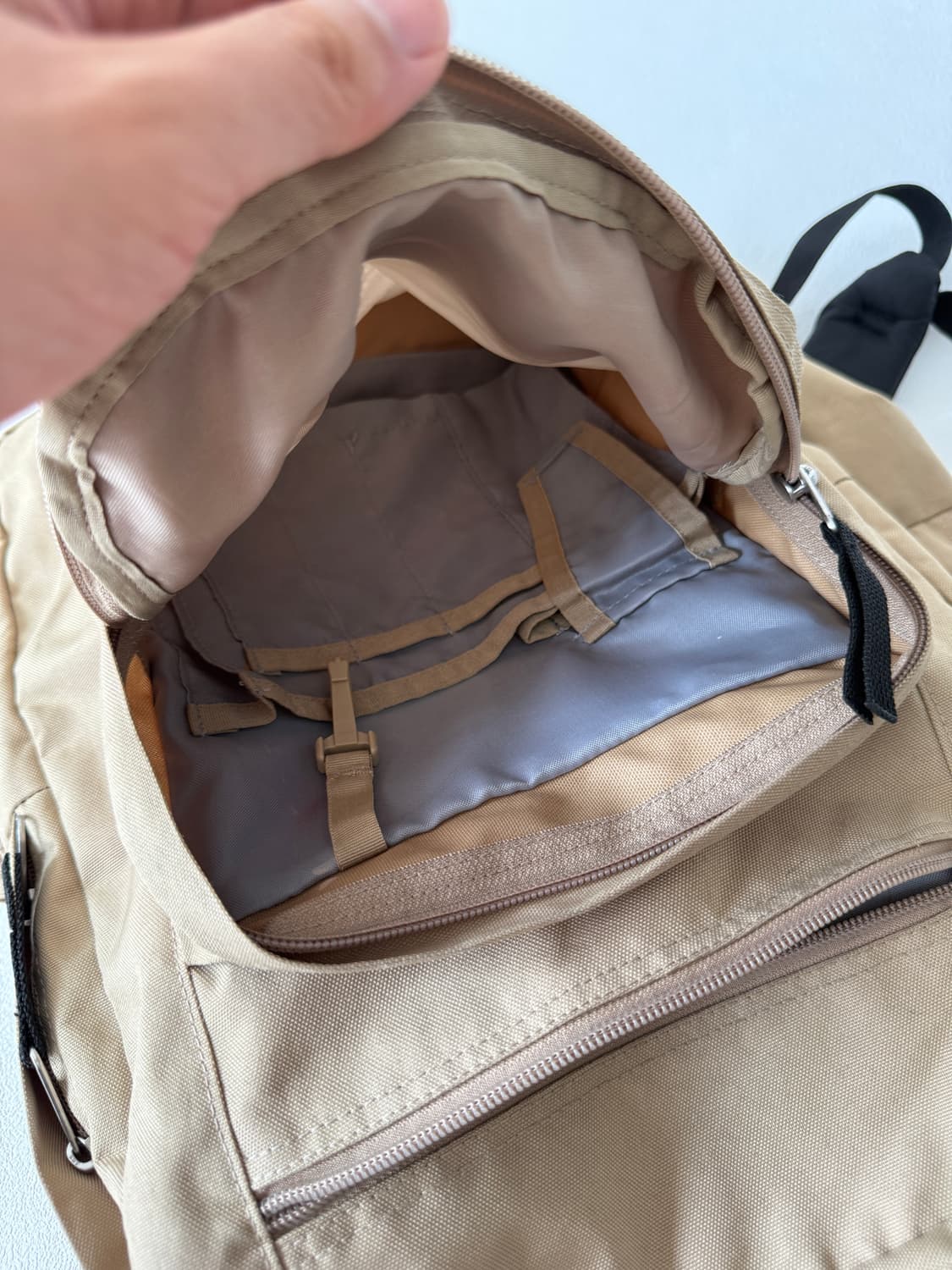 잔스포츠(JANSPORT) 베이지 백팩 상품이미지9