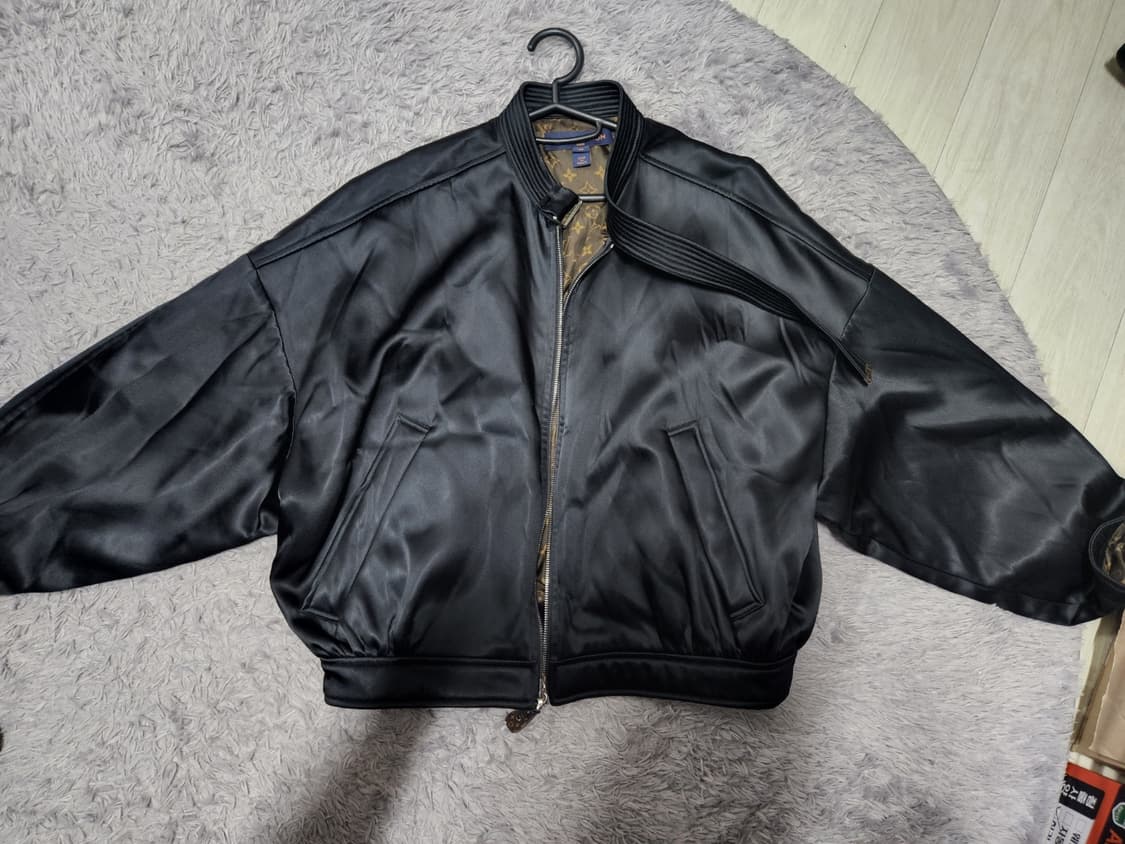 2022 ss 루이비통 보머재킷 네고가능 상품이미지2