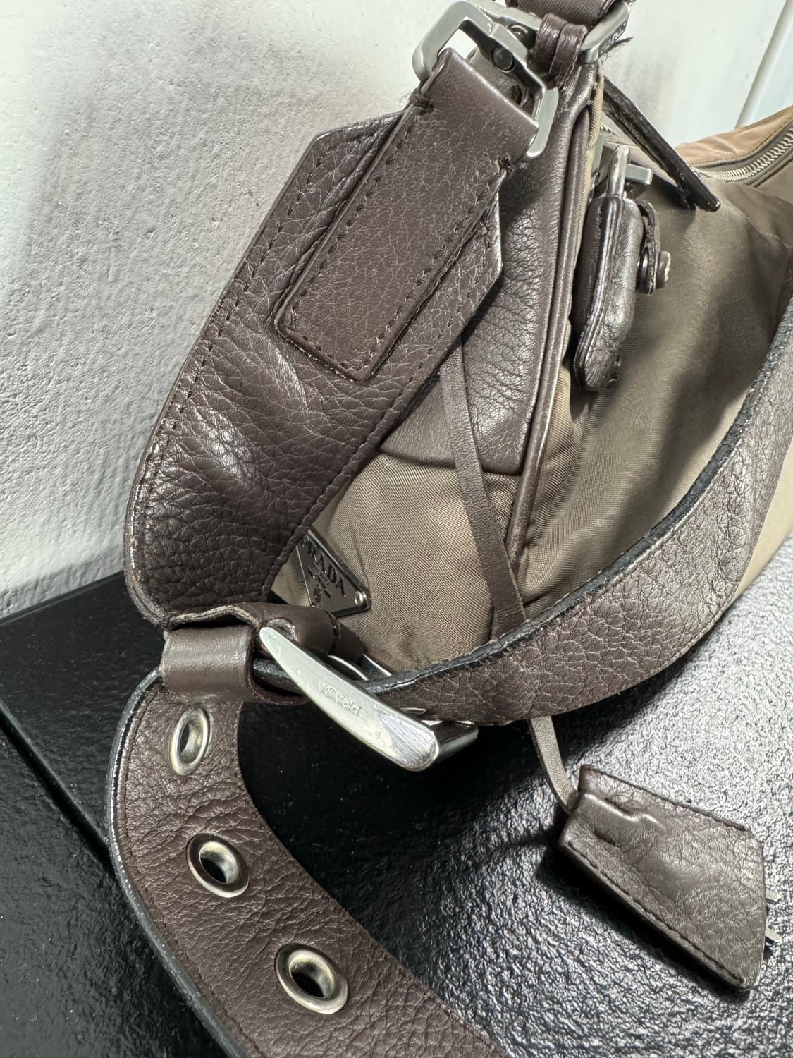 프라다 포코노 숄더백(정품) 상품이미지3