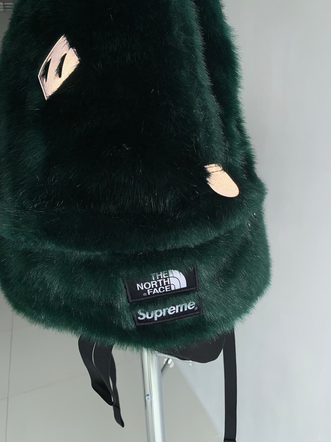 슈프림 x 노스페이스 21fw 포우 퍼 백팩 상품이미지2