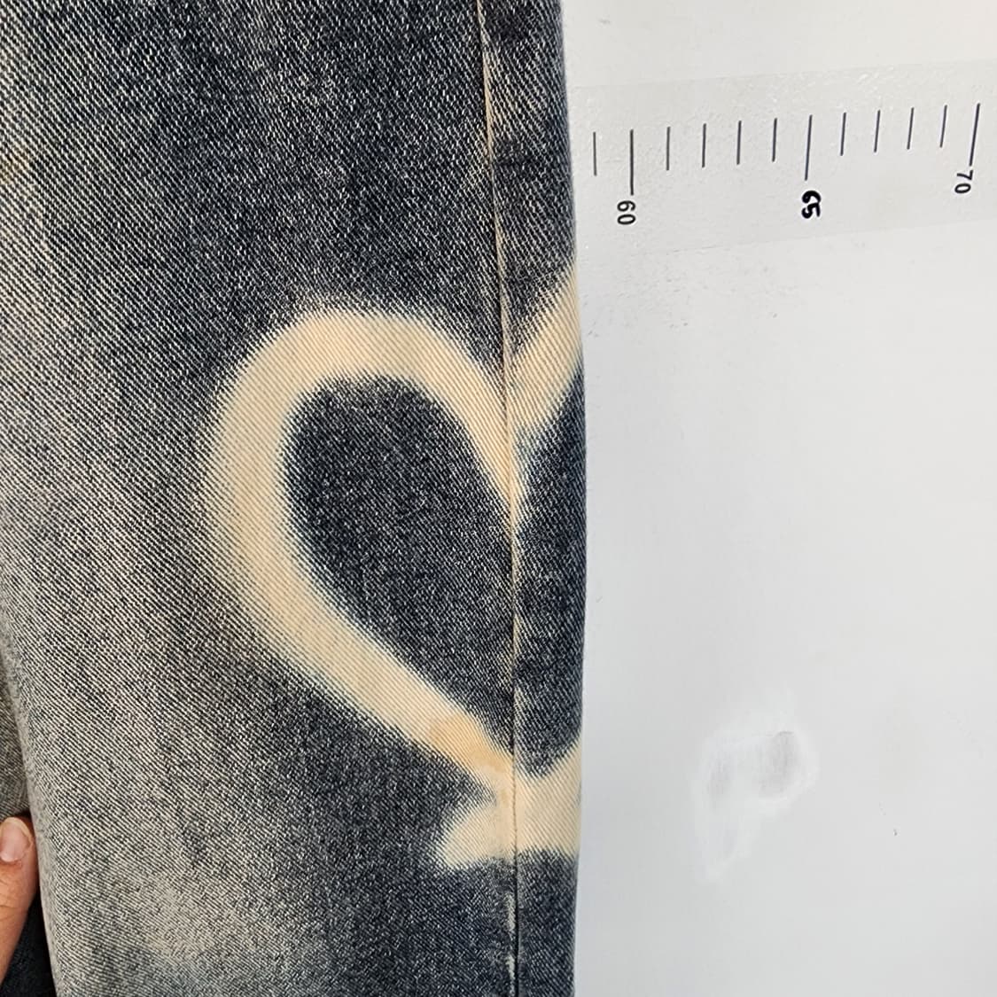 DEVELOP 하트 워싱 데님 팬츠 상품이미지3