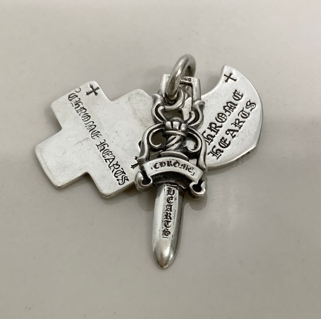 크롬하츠 3트링킷 펜던트 참 대거 목걸이 상품이미지1