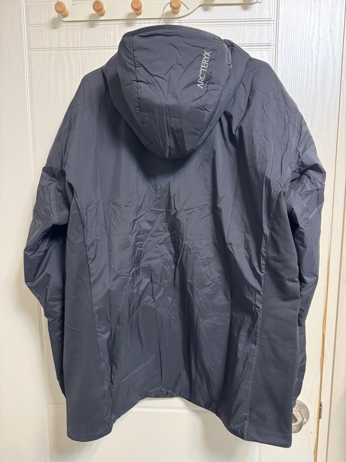 25FW 아크테릭스 아톰 후디 XL 블랙 새상품 상품이미지2