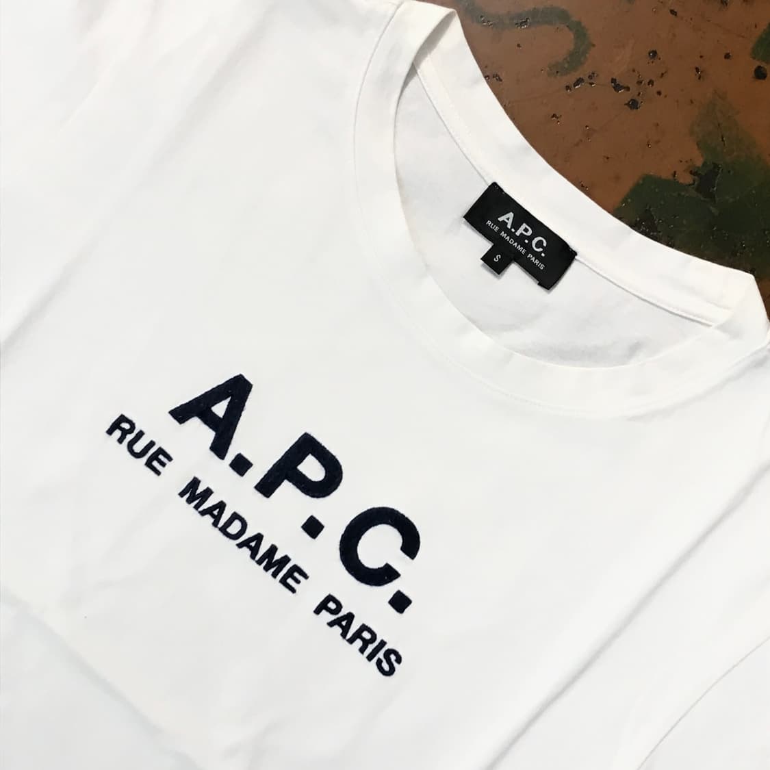 아페쎄 시그니처 로고 화이트 숏 슬리브 여성 55 66 남성 97 사이즈 상품이미지3