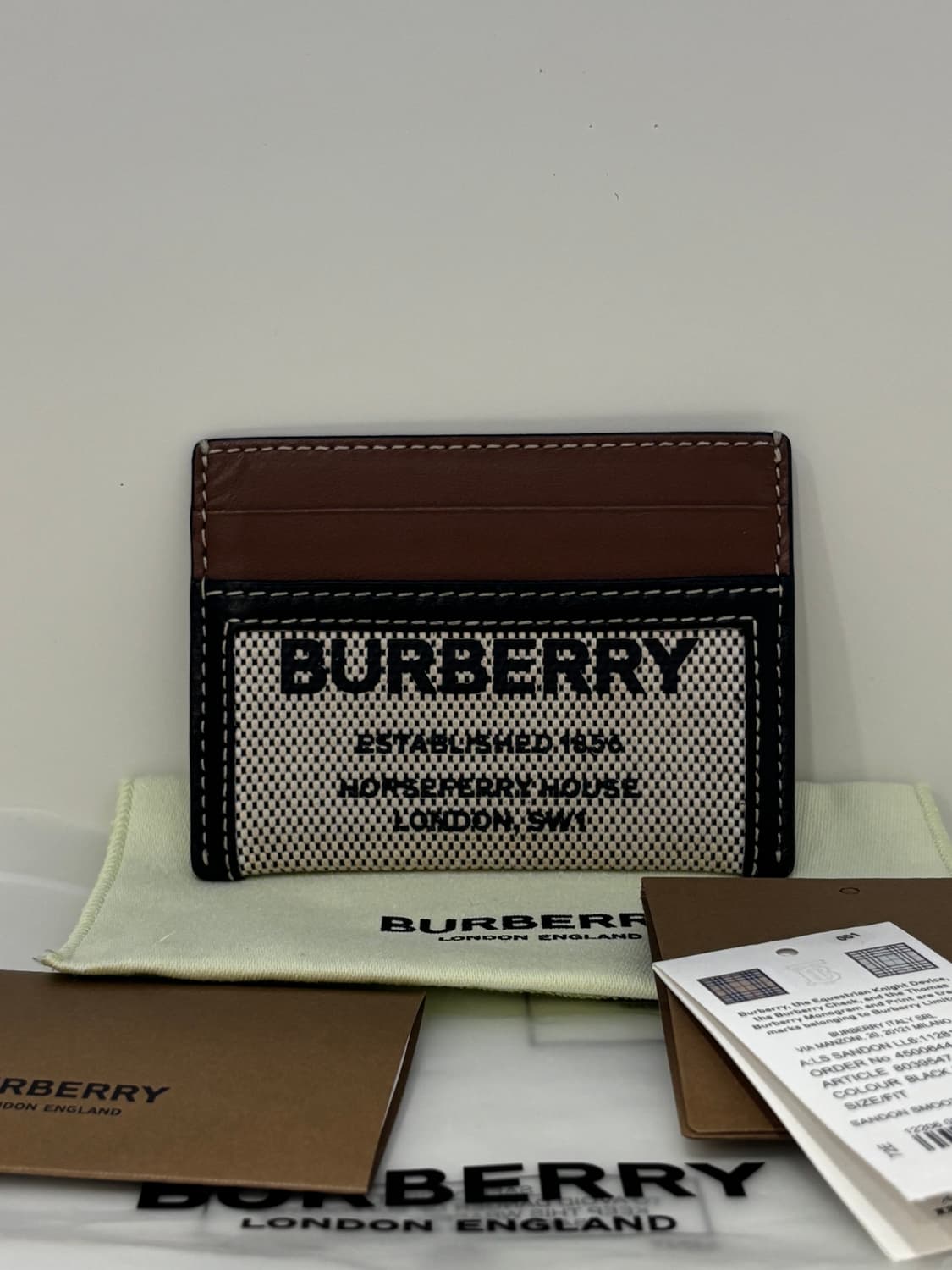 버버리 카드지갑 (수수료X) 상품이미지1