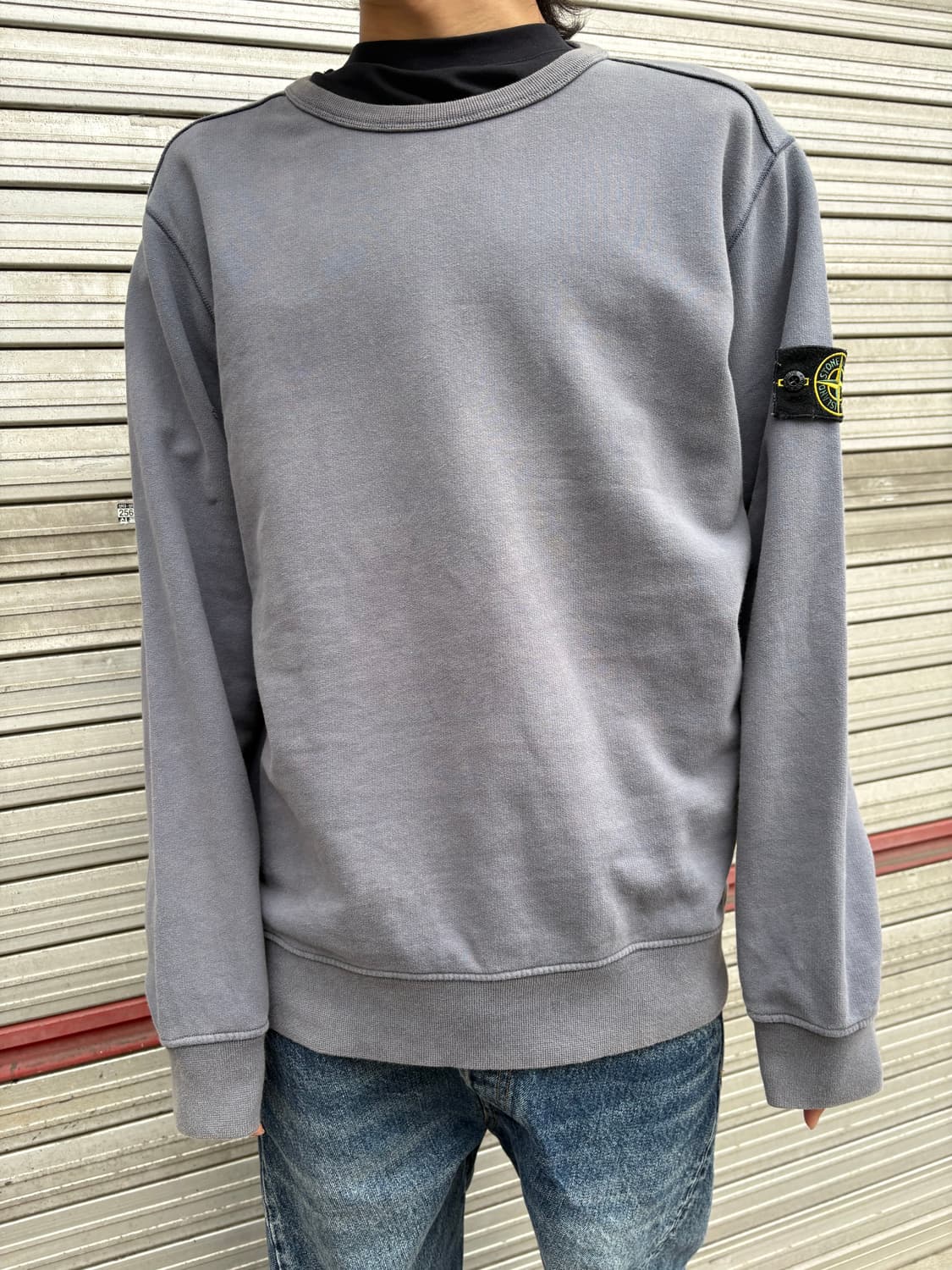 페이딩 스톤 아일랜드 스웻셔츠 상품이미지2