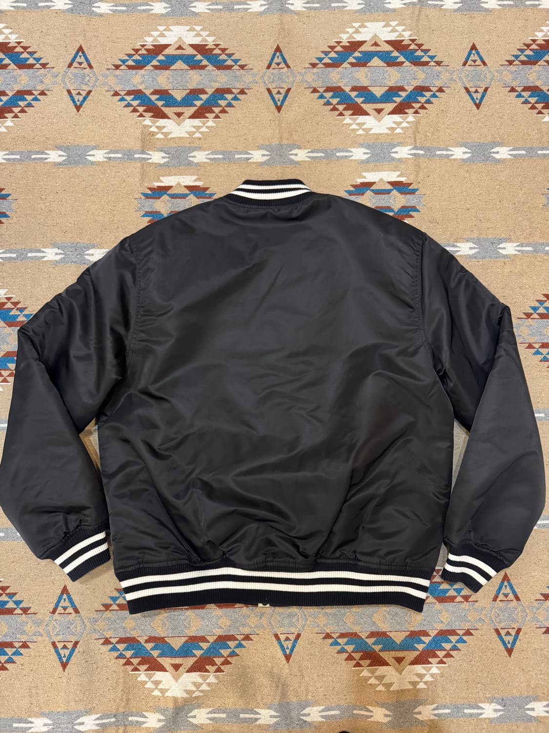 [M] 베이프 PIRATE 스토어 한정 바시티 자켓  상품이미지7