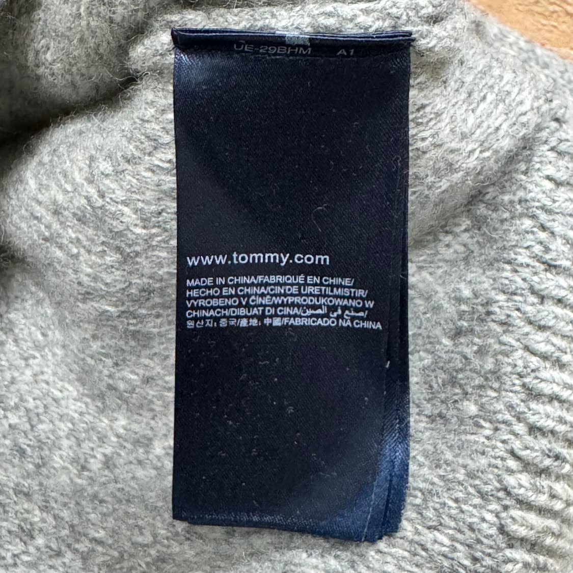 바배) 타미 힐피거 소매 로고 니트집업 상품이미지4