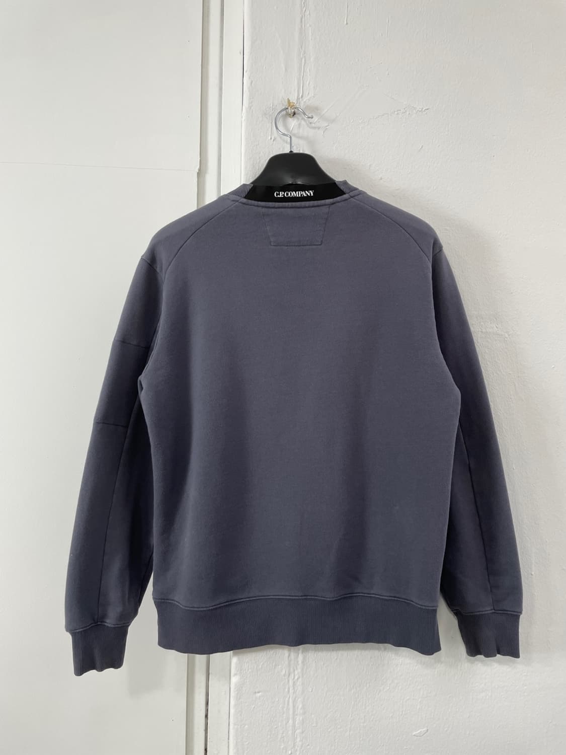 CP 컴퍼니 렌즈 맨투맨 상품이미지5