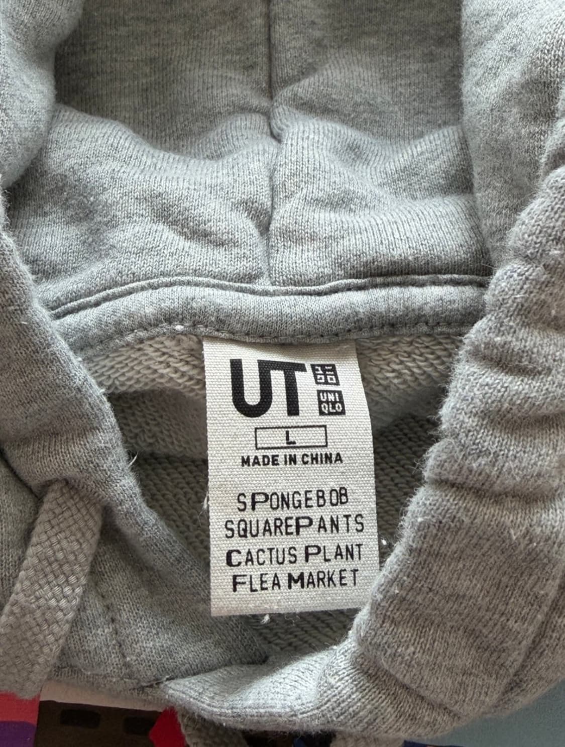 유니클로 스폰지밥 후드티 L 상품이미지4