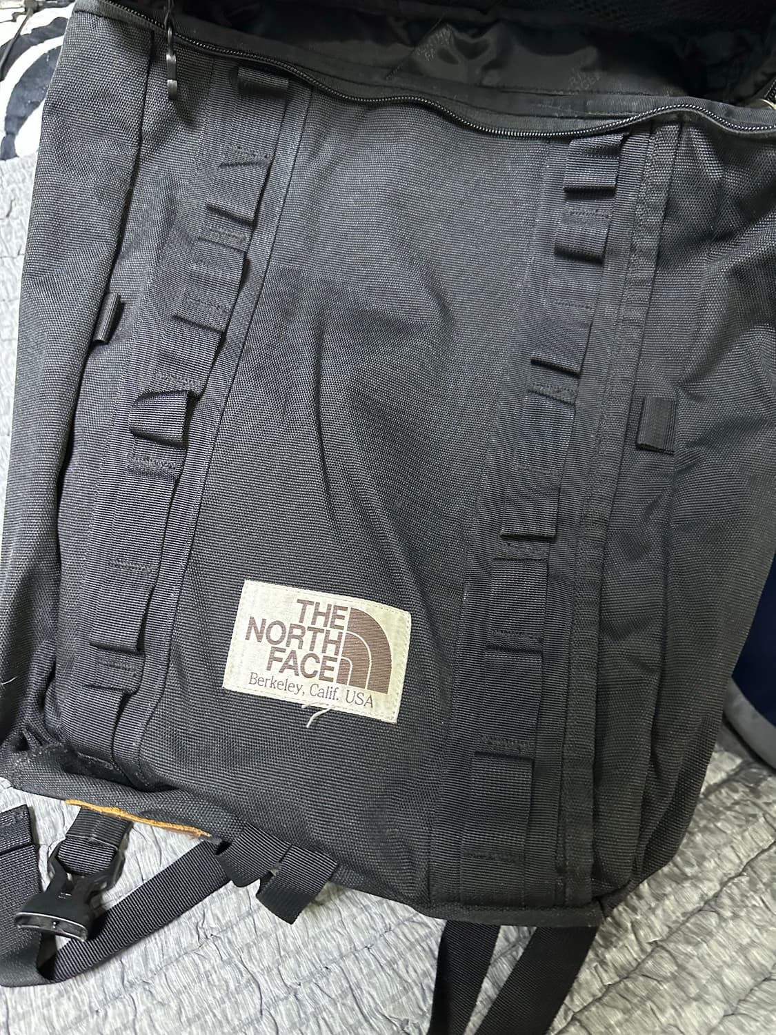 노스페이스 블랙 백팩 가방 상품이미지4
