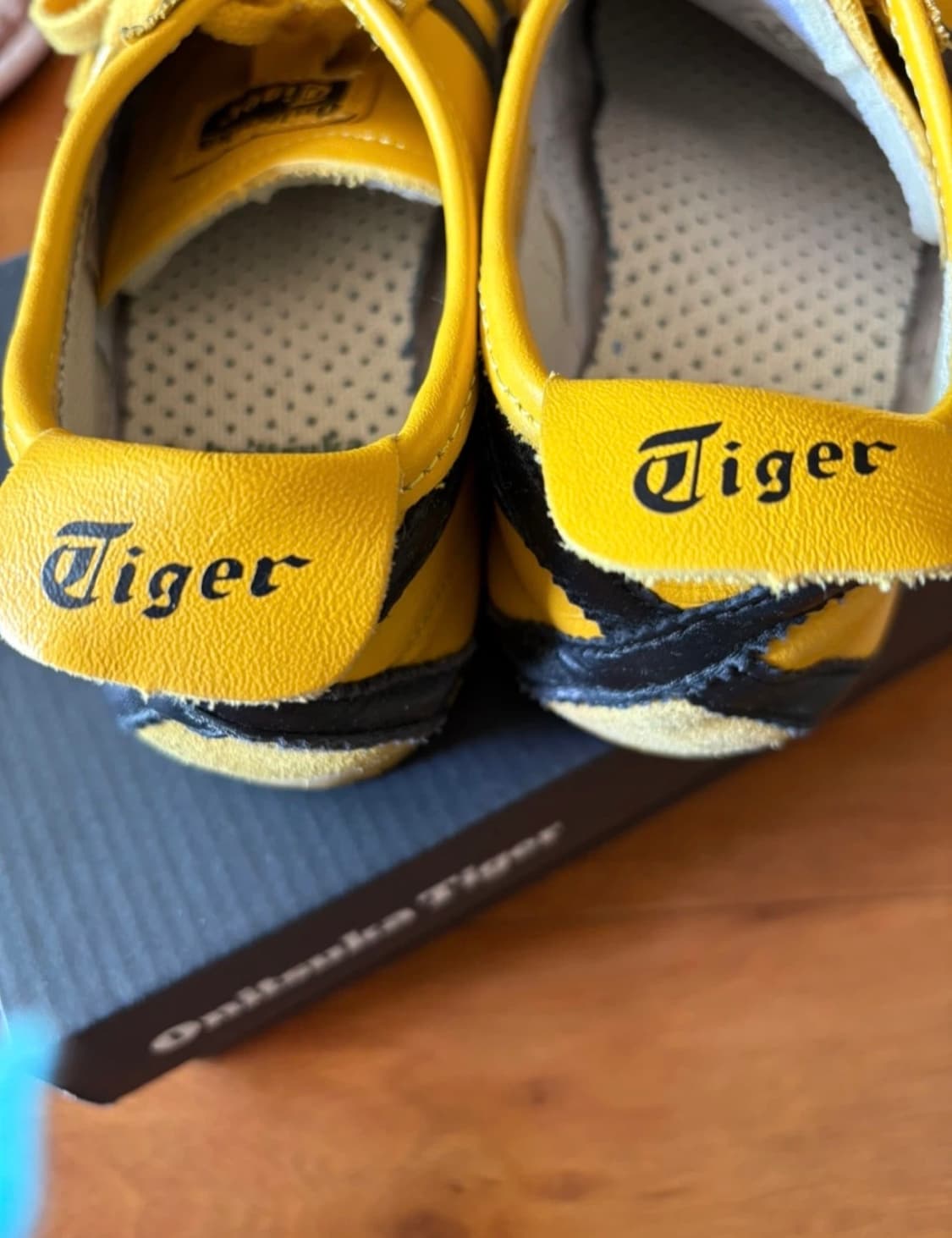 오니츠카타이거 멕시코 66 옐로우 블랙 상품이미지2