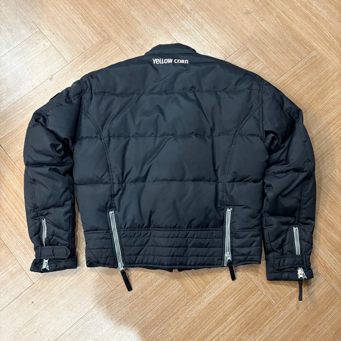 옐로우콘 블랙 다운 푸퍼 자켓 상품이미지6