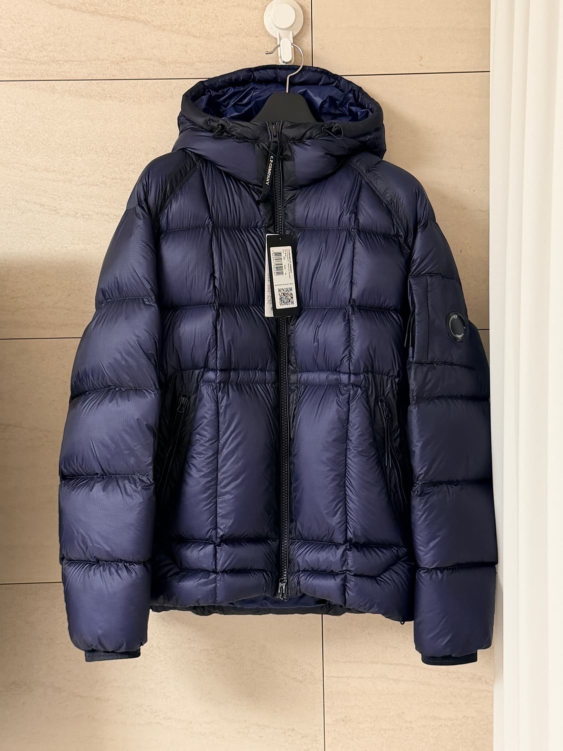 CP컴퍼니 / DD쉘 패딩 에스테이트 블루 / XL 상품이미지1