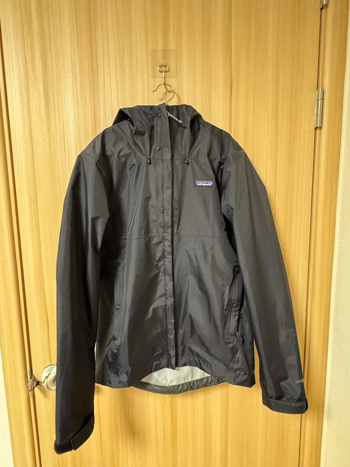 파타고니아 토렌쉘 3L 레인 자켓 블랙 (s) 판매합니다. 상품이미지1