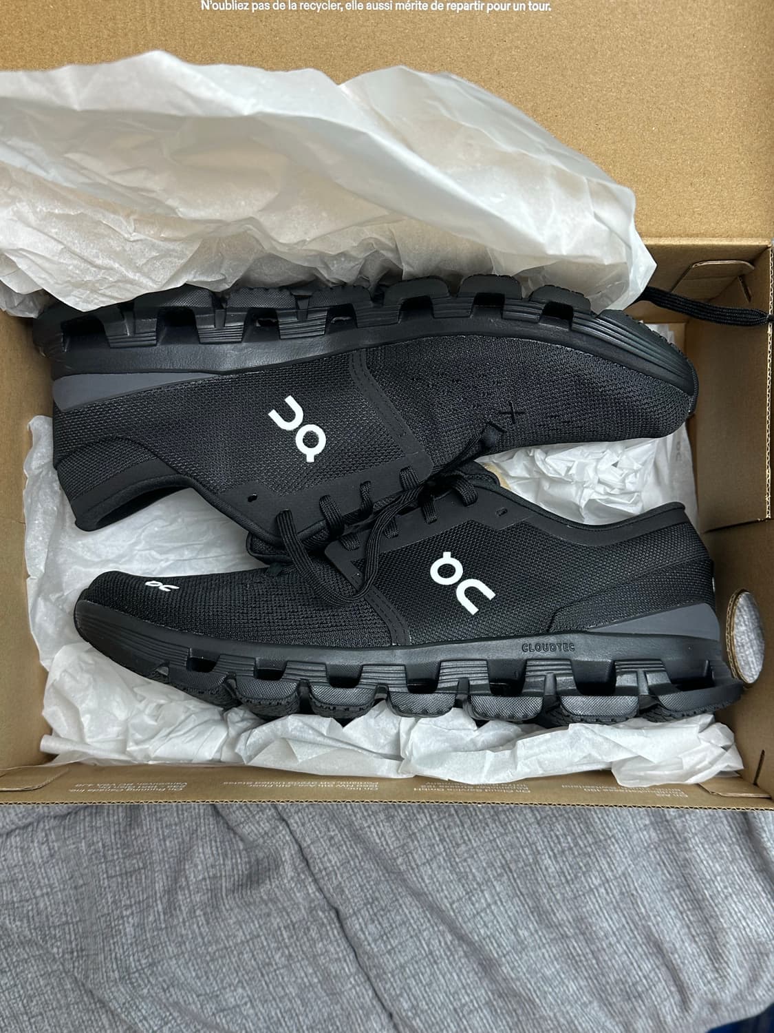 온러닝 X4 블랙이클립스 275 상품이미지1