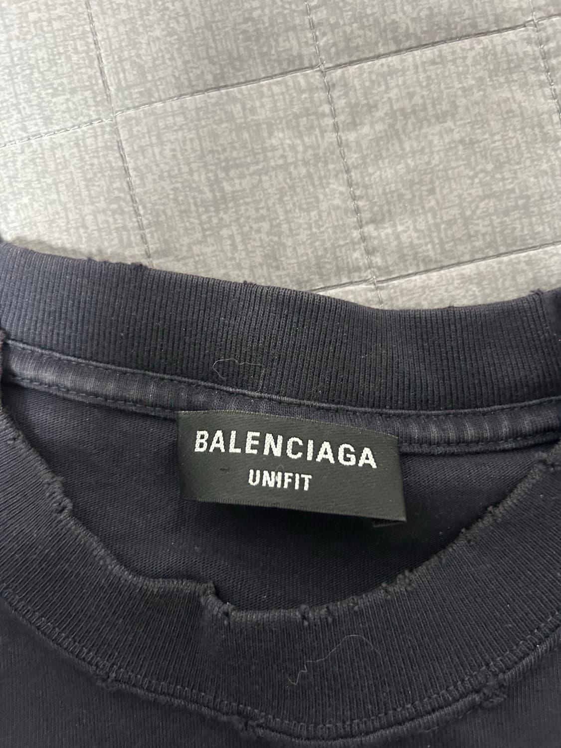 [XS] 발렌시아가 노코멘트 오버핏 반팔 티셔츠 상품이미지3