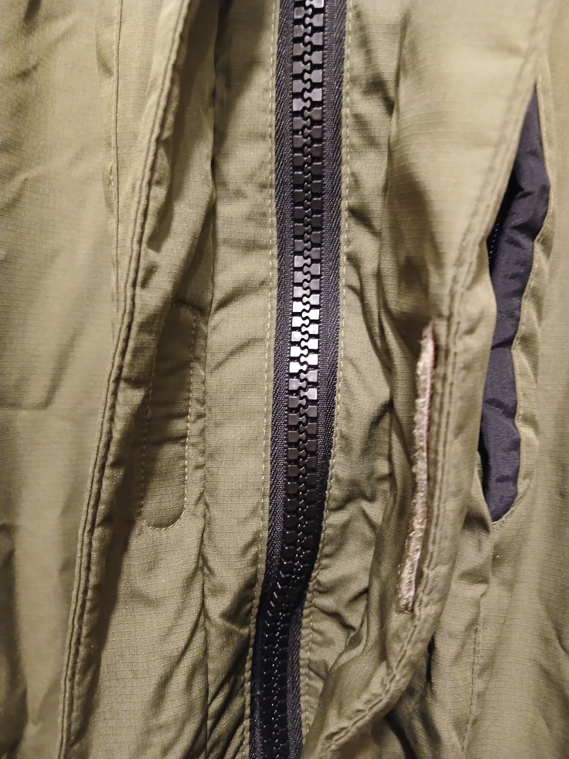 뉴발란스 정품 남성 패딩 110 (XXL) 사이즈 상품이미지5