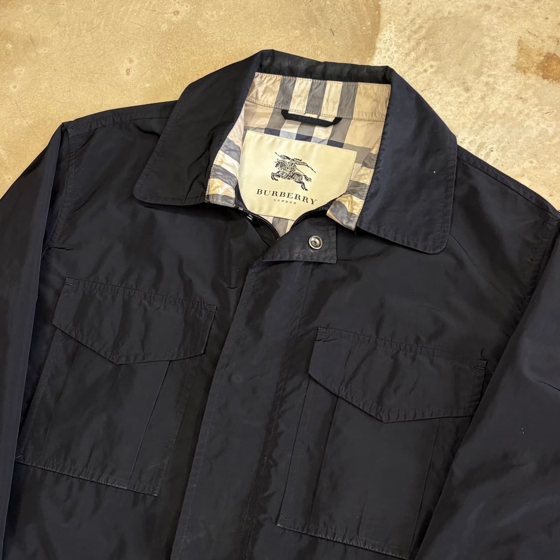 M 버버리 블랙 카고 집업버튼 자켓  상품이미지1