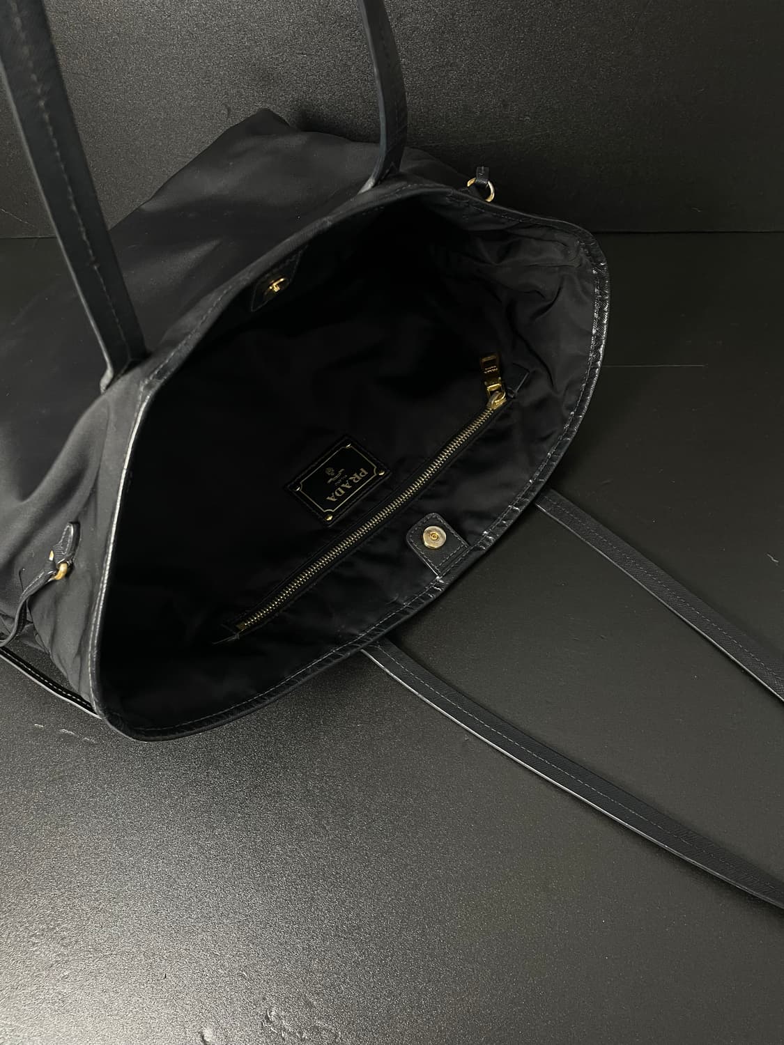 PRADA 프라다 토트 숄더 나일론 가죽 네로 블랙 쇼퍼 백 상품이미지2