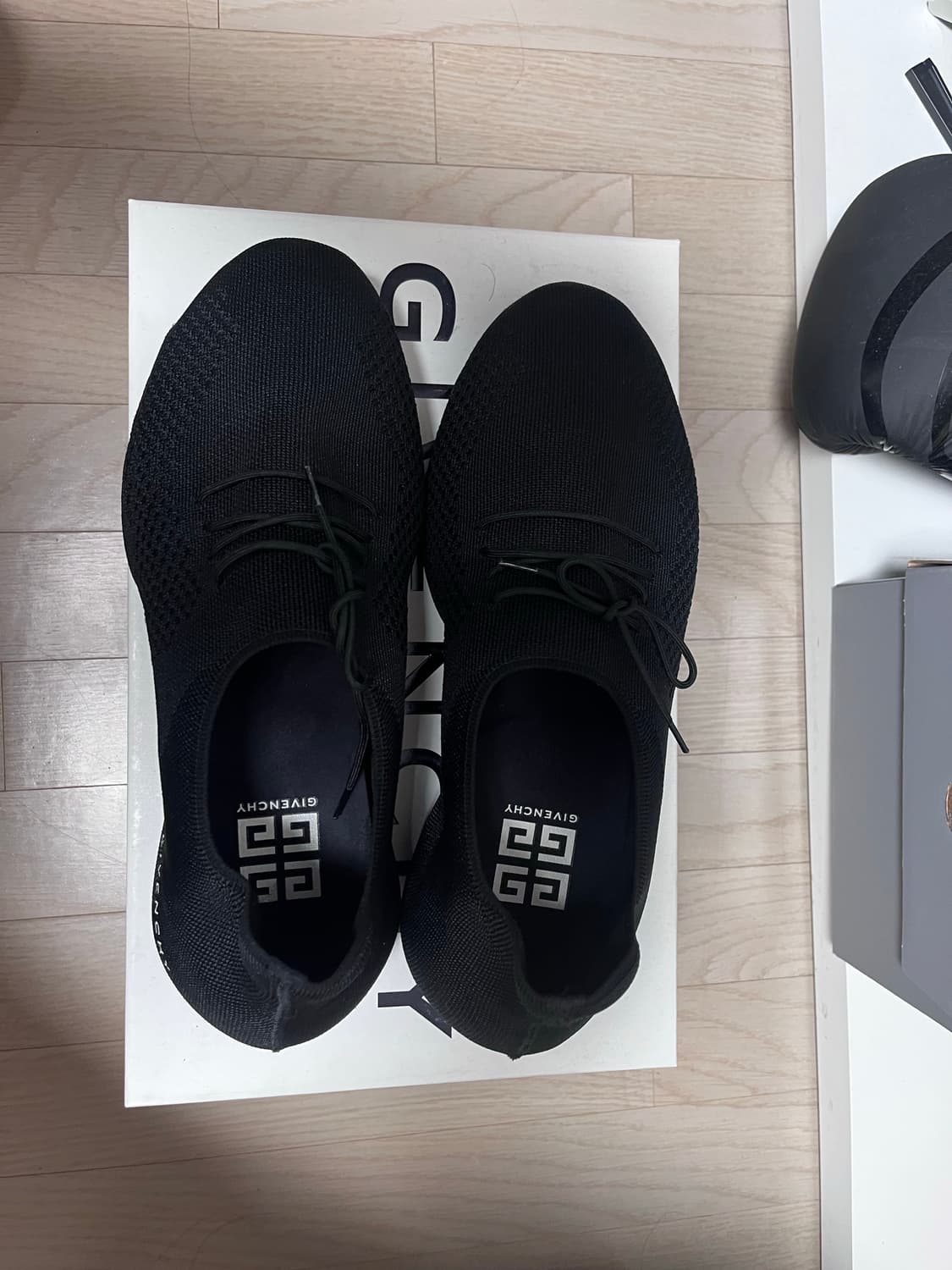 지방시 tk360 니트스니커즈 상품이미지2