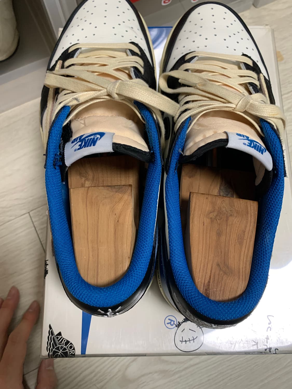 [280]나이키 프라그먼트 트래비스스캇 조던1 로우 상품이미지5