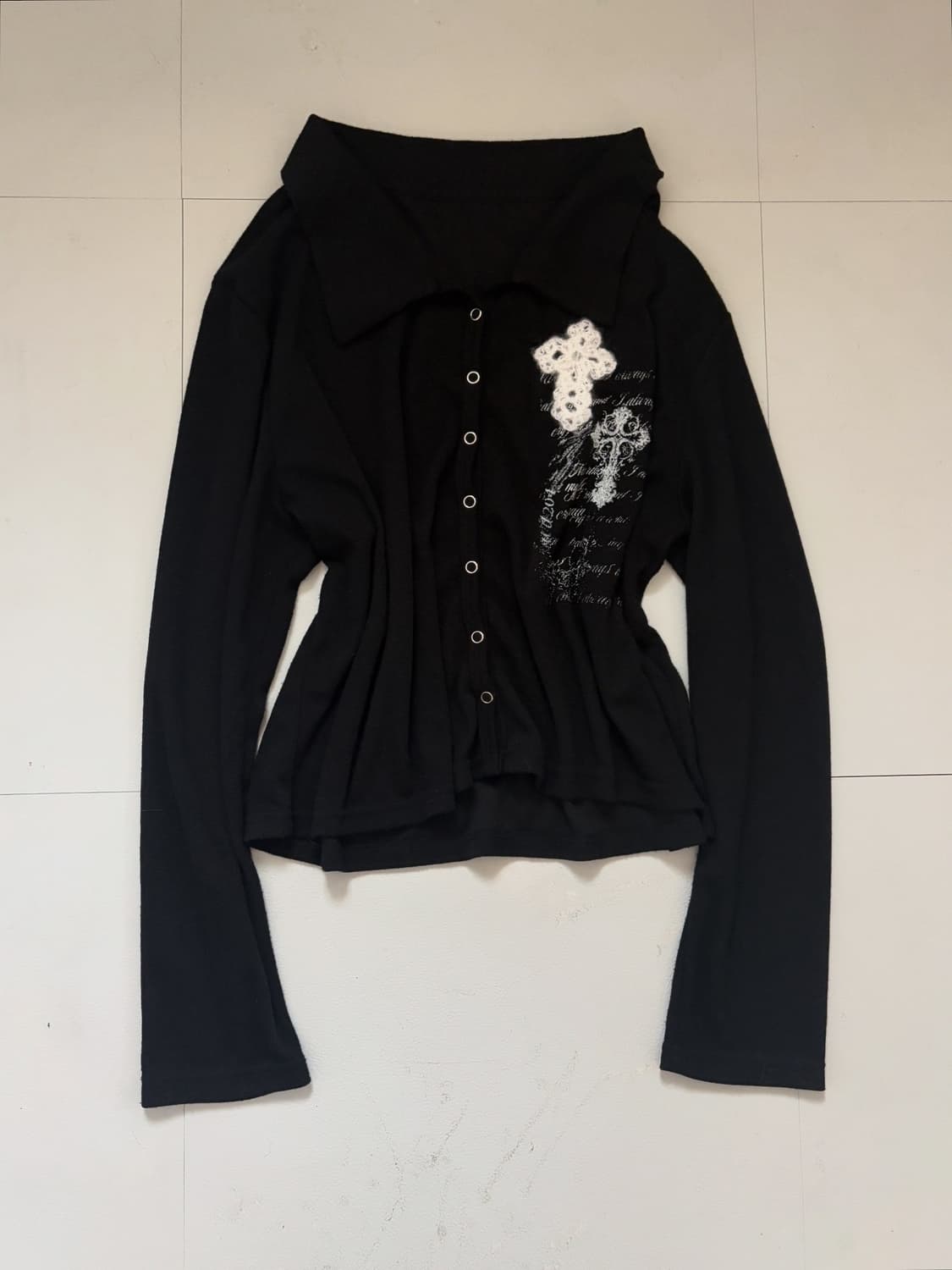 • Black Cross Patch Cardigan  상품이미지1