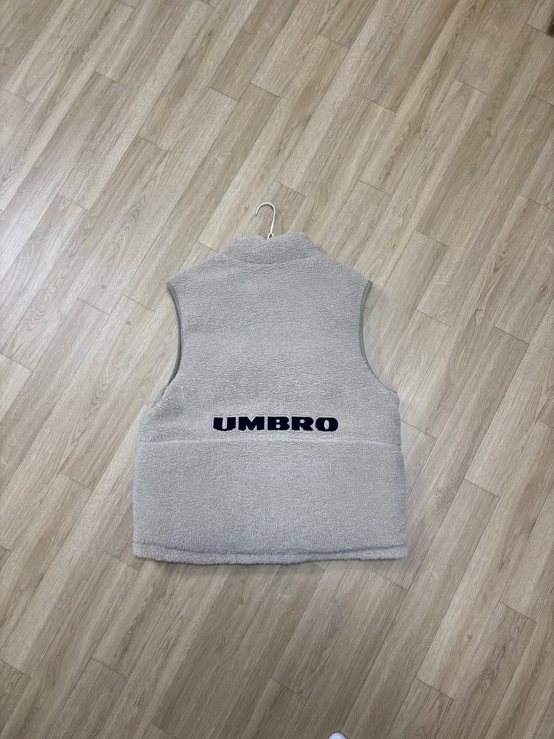 엄브로 리버서블 조끼패딩  상품이미지2