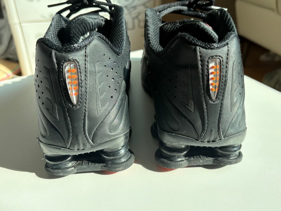 나이키 샥스 r4 블랙 250 상품이미지4