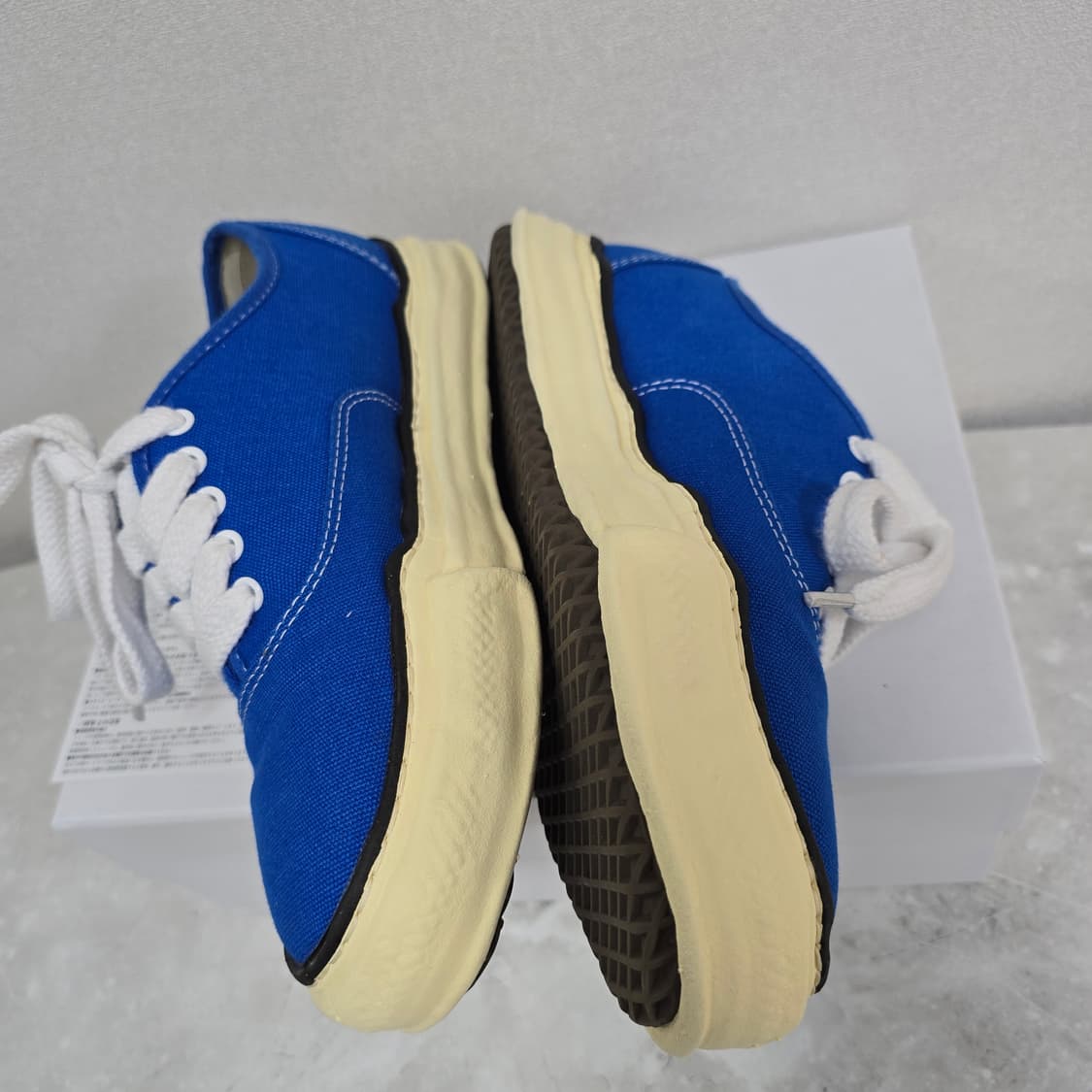 메종 미하라야스히로 베이커 스니커즈 신발 블루 43사이즈 판매 상품이미지3