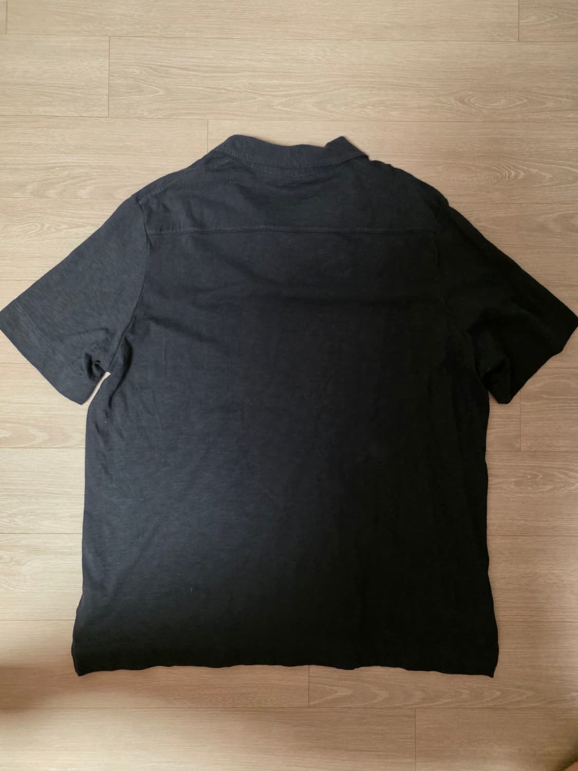 COS 반팔 Cotten 100%  Black 카라티 XL

Cotten 상품이미지2